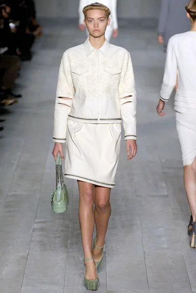Look 9